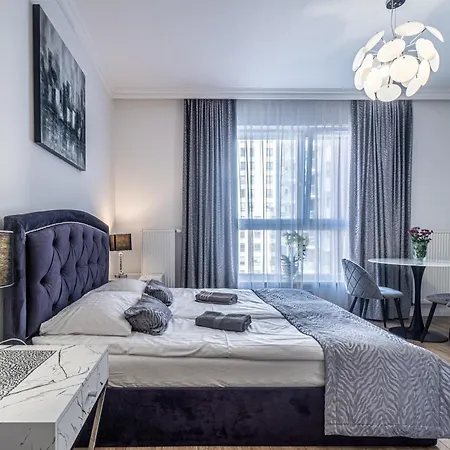 Appartement Private Parking, Secure Building - Old Town & Main Station