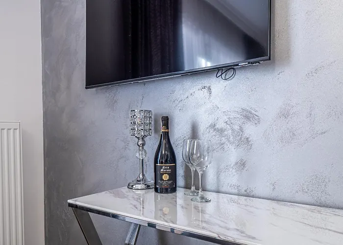 Private Parking, Secure Building - Old Town & Main Station Apartment Danzig