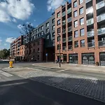 Private Parking, Secure Building - Old Town & Main Station Apartament