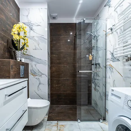 Private Parking, Secure Building - Old Town & Main Station Apartament *
