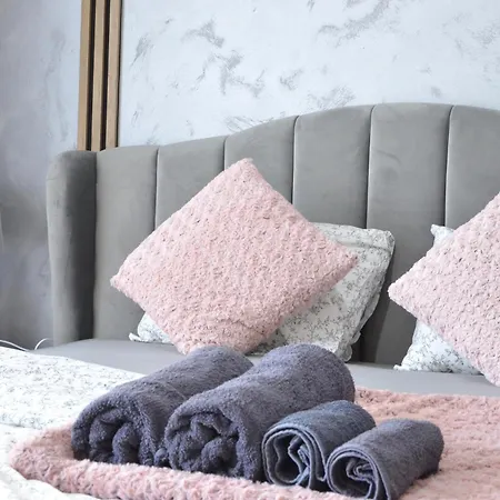 Private Parking, Secure Building - Old Town & Main Station Gdańsk