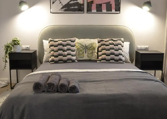 Private Parking, Secure Building - Old Town & Main Station Apartment Danzig