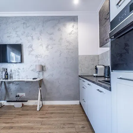 Private Parking, Secure Building - Old Town & Main Station Apartment Gdansk