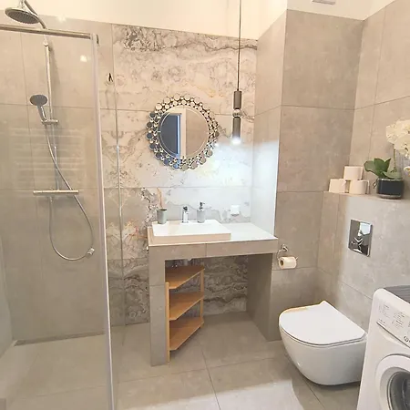 Private Parking, Secure Building - Old Town & Main Station Gdańsk